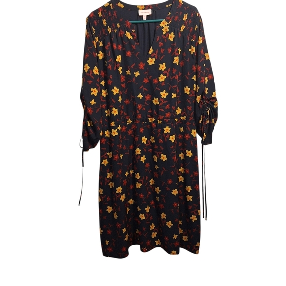 Molly & Isadora Dresses & Skirts - Molly & Isadora Floral V-Neck Midi Dress in Navy, Burgandy, Gold 16W